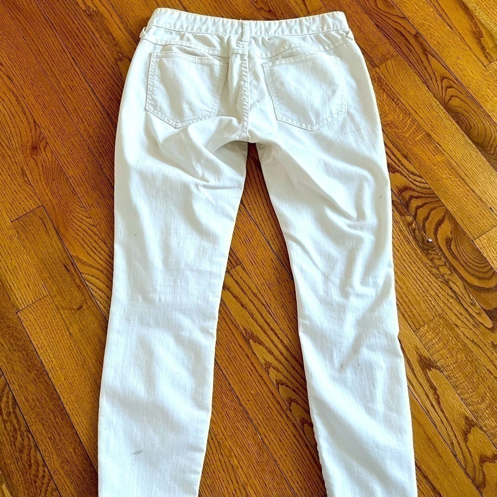 Free People Size 27 White Denim Jeans with Zipper Ankles